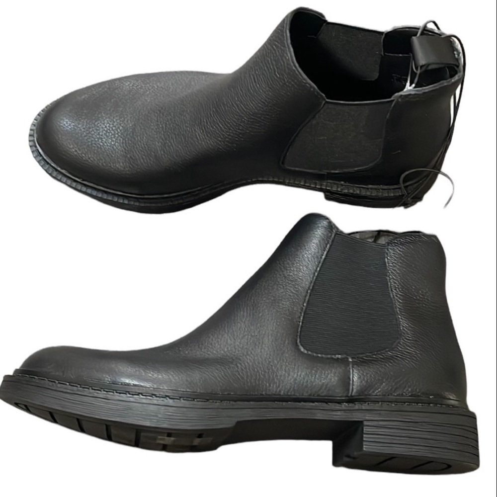 Kenneth Cole Women’s Chelsea boots